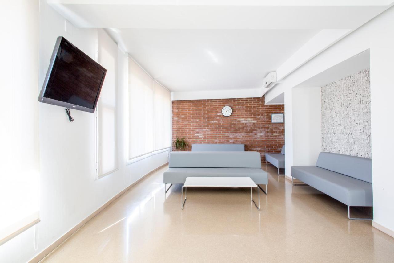 Residencia Universitaria Resa Francesc Giralt I Serra 테라사 외부 사진