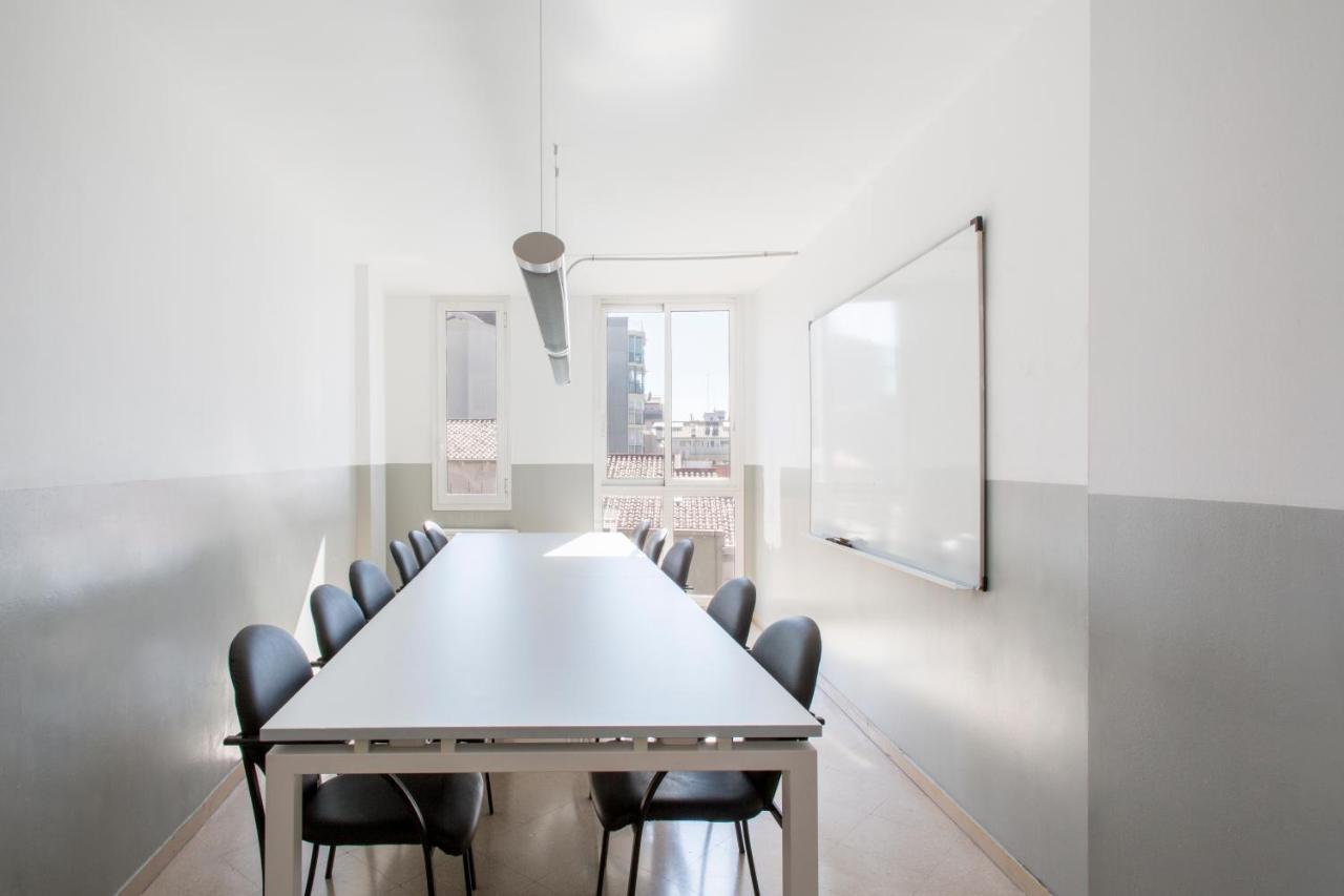 Residencia Universitaria Resa Francesc Giralt I Serra 테라사 외부 사진