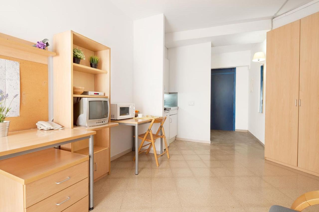 Residencia Universitaria Resa Francesc Giralt I Serra 테라사 외부 사진